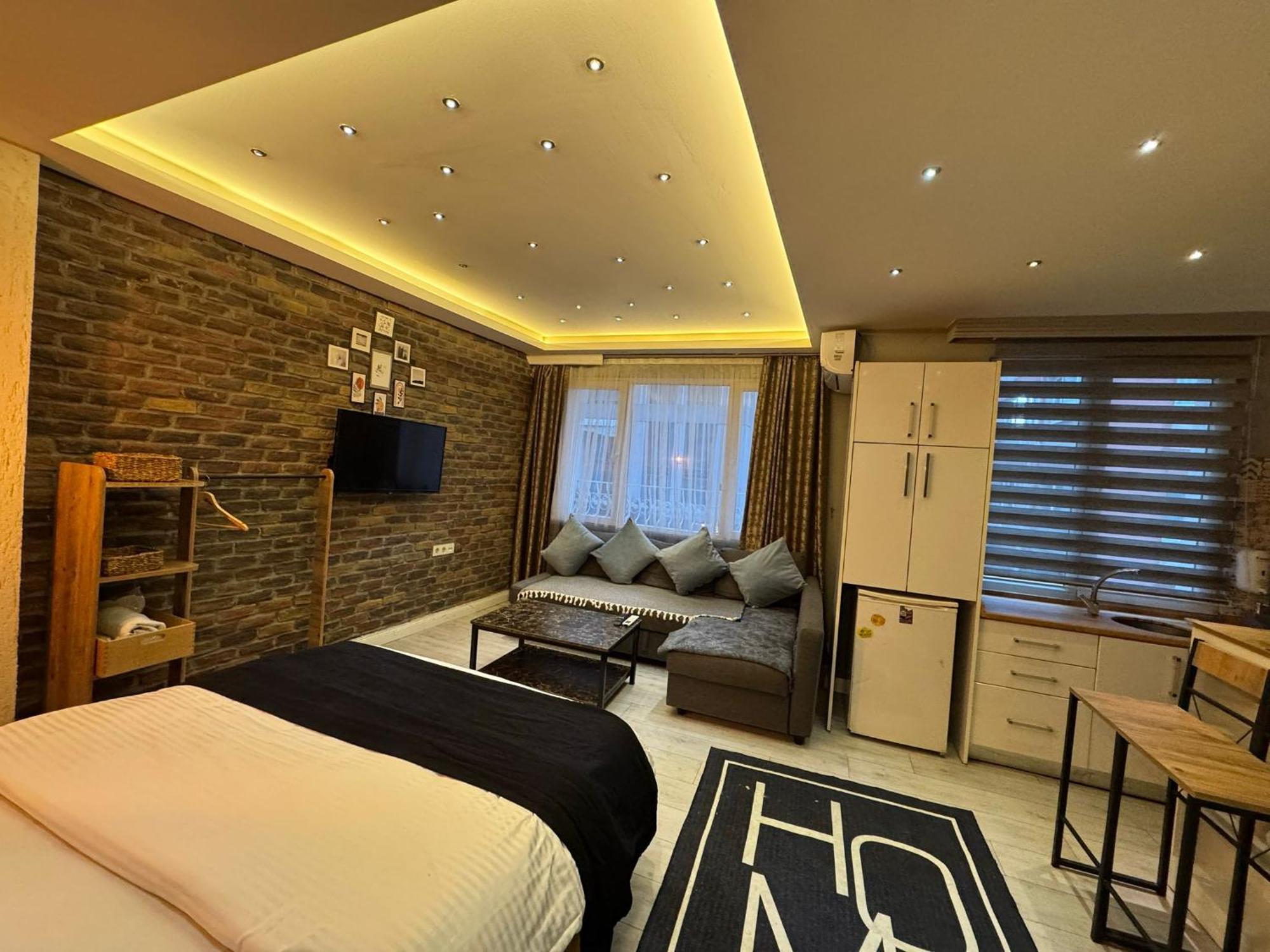 Готель Nova Park Hotel-bomonti 3*
