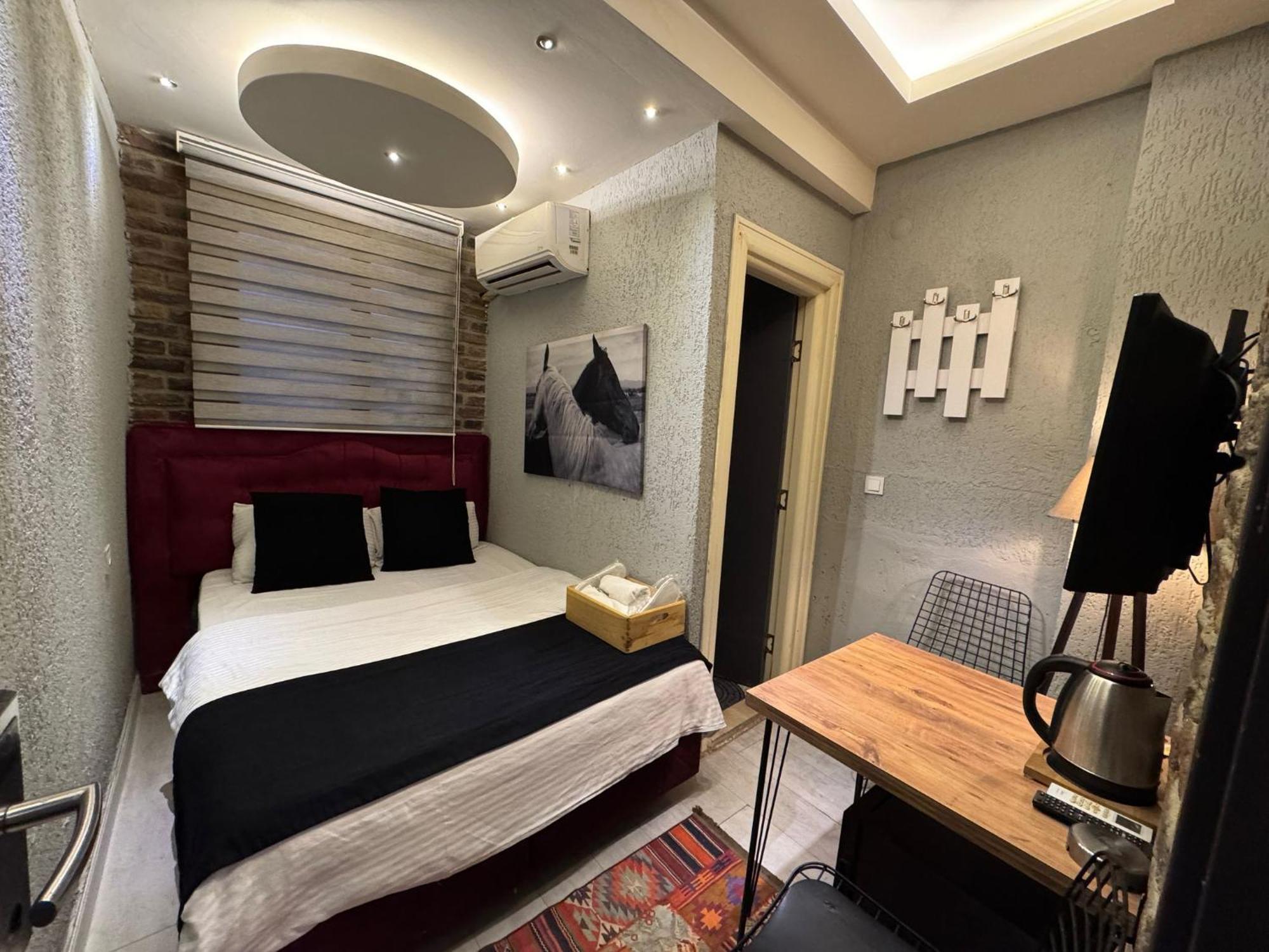 Готель Nova Park Hotel-bomonti 3*