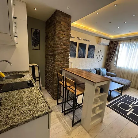 Nova Park Suite Hotel-Bomonti Istanboel Buitenkant foto