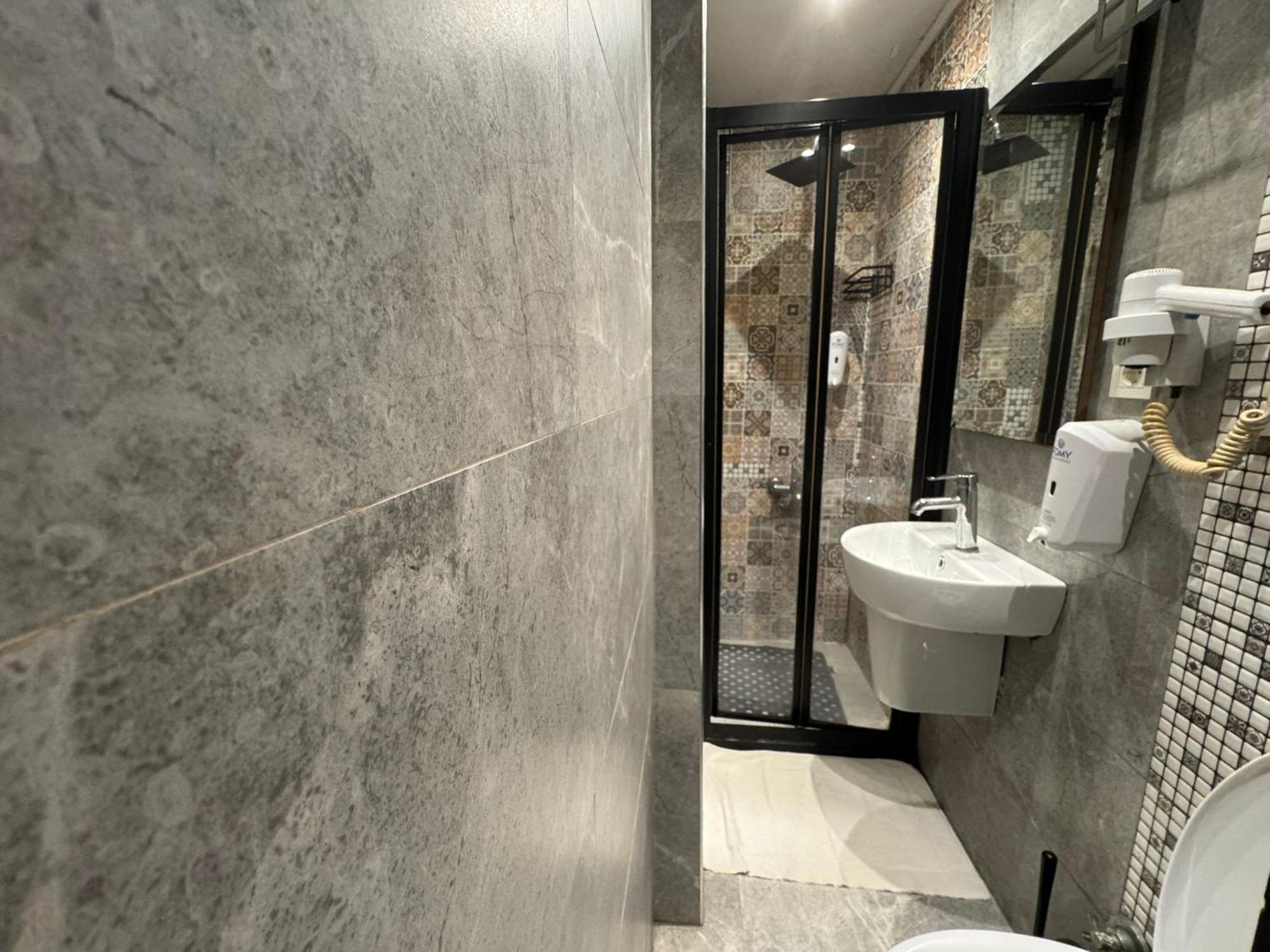 Nova Park Hotel-bomonti 3* Istanboel